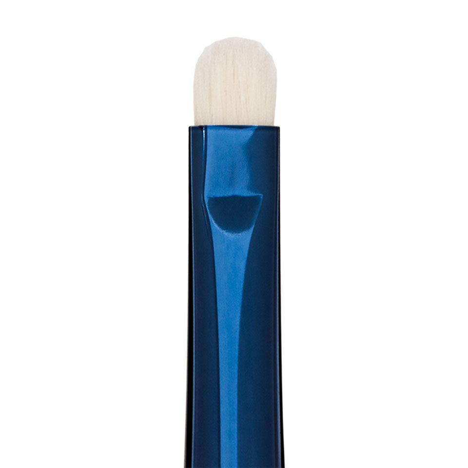 Kryolan Blue Master Eyeshadow Detailer Brush
