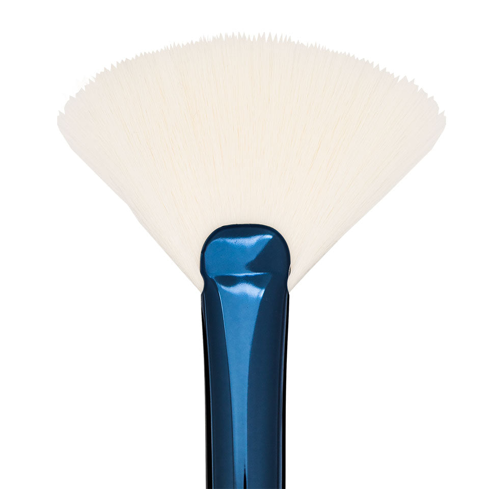 Kryolan Blue Master Fan Brush